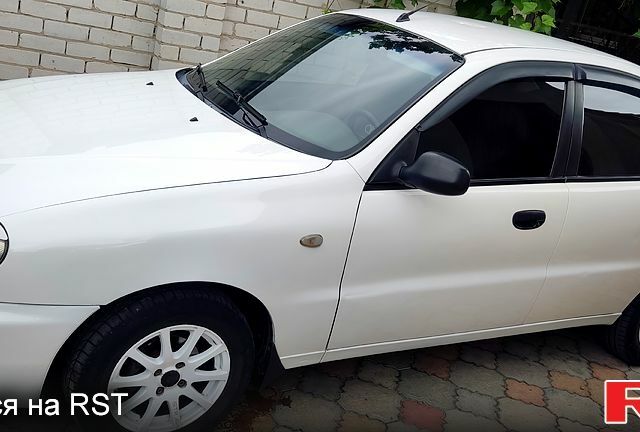 Білий Деу Ланос, об'ємом двигуна 1.5 л та пробігом 243 тис. км за 3150 $, фото 10 на Automoto.ua