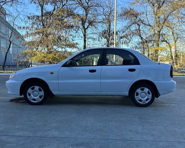 Деу Ланос 2006 у Одесі на Automoto.ua Білий Деу Ланос, об'ємом двигуна 1.5 л та пробігом 201 тис. км за 2299 $, фото 8 на Automoto.ua