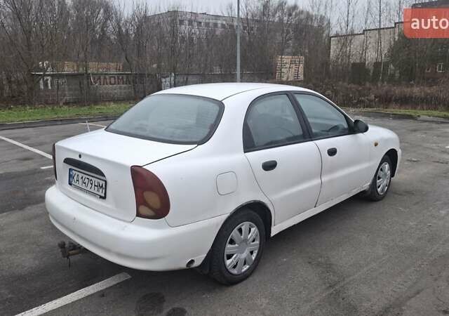 Белый Дэу Ланос, объемом двигателя 1.5 л и пробегом 270 тыс. км за 1275 $, фото 4 на Automoto.ua