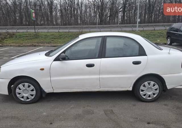 Белый Дэу Ланос, объемом двигателя 1.5 л и пробегом 270 тыс. км за 1275 $, фото 3 на Automoto.ua
