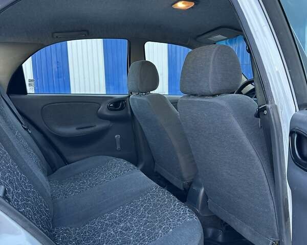 Деу Ланос 2006 у Одесі на Automoto.ua Білий Деу Ланос, об'ємом двигуна 1.5 л та пробігом 201 тис. км за 2299 $, фото 15 на Automoto.ua