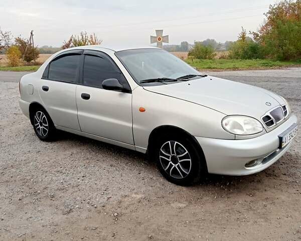 Белый Дэу Ланос, объемом двигателя 1.6 л и пробегом 310 тыс. км за 2300 $, фото 4 на Automoto.ua
