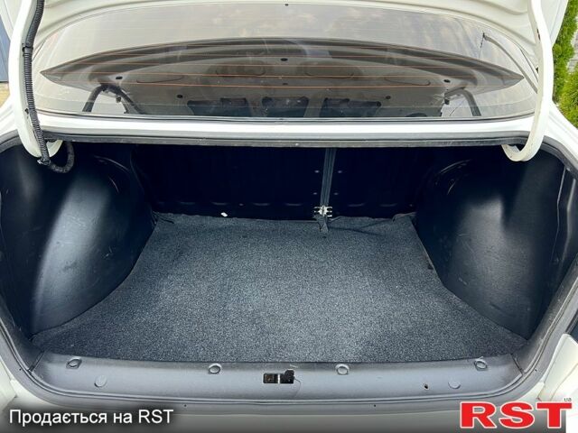 Белый Дэу Ланос, объемом двигателя 1.5 л и пробегом 204 тыс. км за 2450 $, фото 6 на Automoto.ua