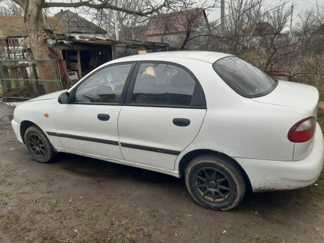 Білий Деу Ланос, об'ємом двигуна 3 л та пробігом 2 тис. км за 1950 $, фото 3 на Automoto.ua