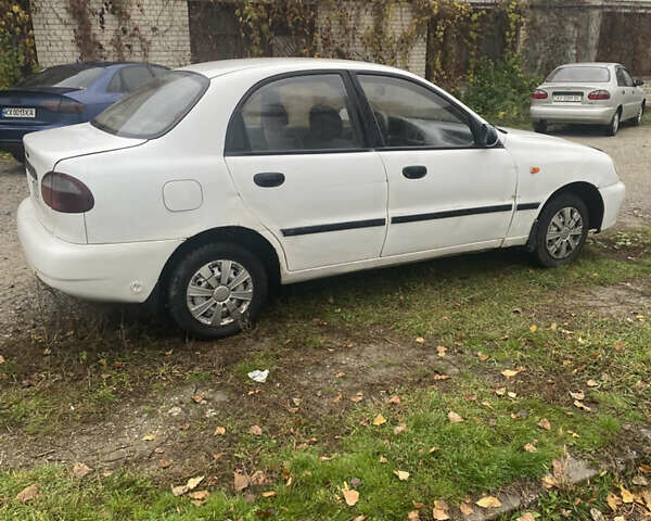 Белый Дэу Ланос, объемом двигателя 0 л и пробегом 300 тыс. км за 1200 $, фото 4 на Automoto.ua