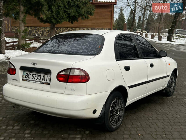 Белый Дэу Ланос, объемом двигателя 1.5 л и пробегом 310 тыс. км за 1250 $, фото 4 на Automoto.ua
