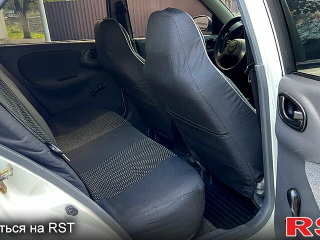 Дэу Ланос 2006 в Врадиевке на Automoto.ua Белый Дэу Ланос, объемом двигателя 1.5 л и пробегом 185 тыс. км за 2200 $, фото 12 на Automoto.ua