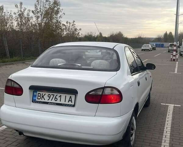 Белый Дэу Ланос, объемом двигателя 1.5 л и пробегом 227 тыс. км за 2100 $, фото 6 на Automoto.ua