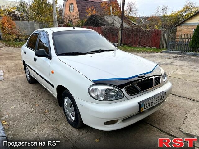 Белый Дэу Ланос, объемом двигателя 1.5 л и пробегом 204 тыс. км за 2450 $, фото 3 на Automoto.ua