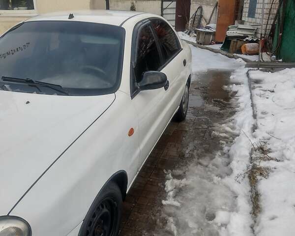 Білий Деу Ланос, об'ємом двигуна 1.5 л та пробігом 260 тис. км за 2200 $, фото 2 на Automoto.ua