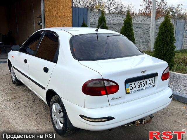 Белый Дэу Ланос, объемом двигателя 1.5 л и пробегом 204 тыс. км за 2450 $, фото 1 на Automoto.ua