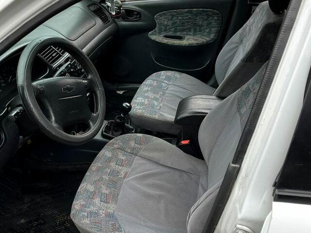 Білий Деу Ланос, об'ємом двигуна 1.5 л та пробігом 200 тис. км за 1300 $, фото 5 на Automoto.ua