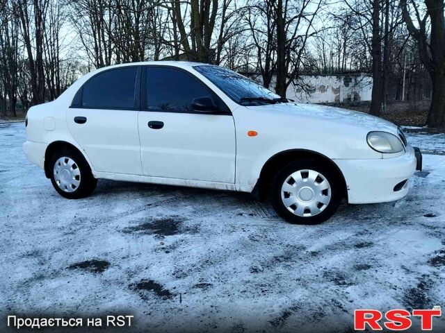 Белый Дэу Ланос, объемом двигателя 1.5 л и пробегом 198 тыс. км за 1750 $, фото 3 на Automoto.ua