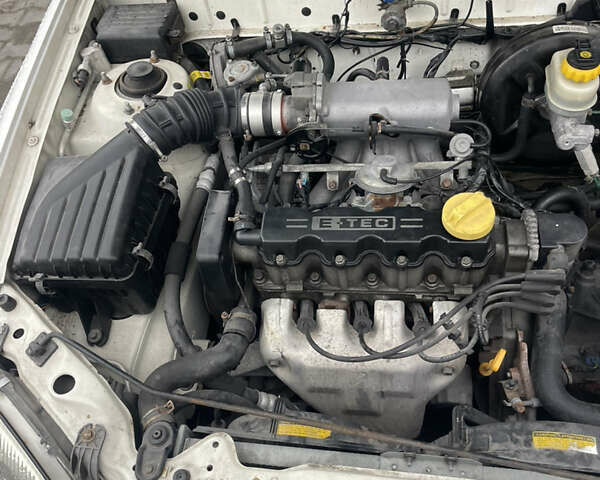 Білий Деу Ланос, об'ємом двигуна 1.5 л та пробігом 145 тис. км за 2400 $, фото 8 на Automoto.ua