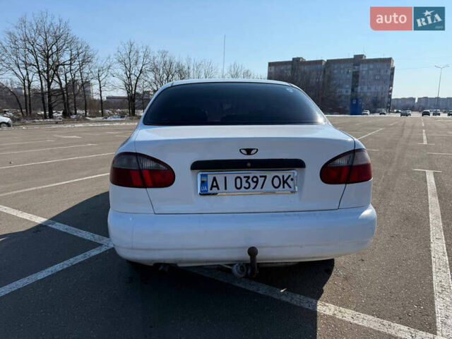 Белый Дэу Ланос, объемом двигателя 1.6 л и пробегом 250 тыс. км за 1300 $, фото 3 на Automoto.ua