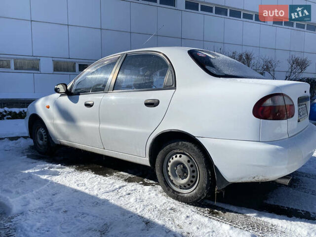 Білий Деу Ланос, об'ємом двигуна 1.39 л та пробігом 207 тис. км за 2300 $, фото 1 на Automoto.ua