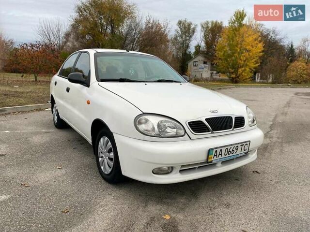 Білий Деу Ланос, об'ємом двигуна 1.5 л та пробігом 269 тис. км за 2699 $, фото 15 на Automoto.ua