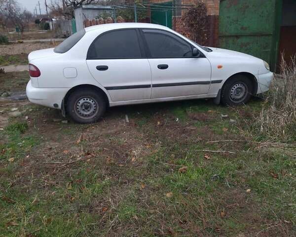 Белый Дэу Ланос, объемом двигателя 1.5 л и пробегом 205 тыс. км за 2500 $, фото 2 на Automoto.ua