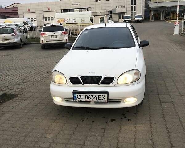 Белый Дэу Ланос, объемом двигателя 1.5 л и пробегом 160 тыс. км за 2200 $, фото 3 на Automoto.ua