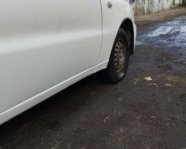 Белый Дэу Ланос, объемом двигателя 1.3 л и пробегом 20 тыс. км за 1800 $, фото 7 на Automoto.ua