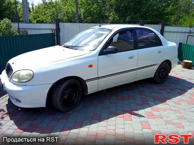 Белый Дэу Ланос, объемом двигателя 1.5 л и пробегом 180 тыс. км за 1250 $, фото 1 на Automoto.ua