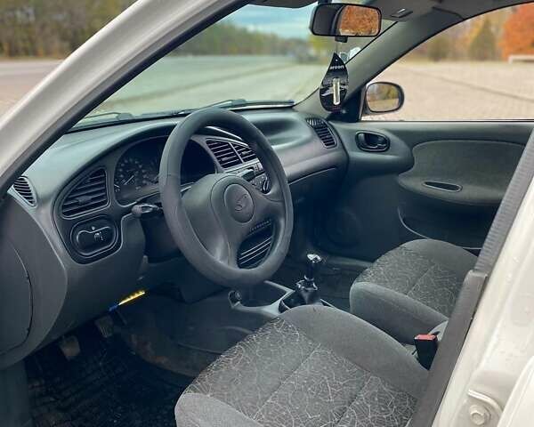 Білий Деу Ланос, об'ємом двигуна 1.5 л та пробігом 269 тис. км за 2699 $, фото 13 на Automoto.ua