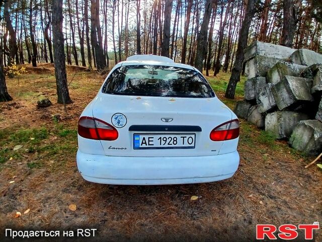 Белый Дэу Ланос, объемом двигателя 1.4 л и пробегом 230 тыс. км за 1250 $, фото 4 на Automoto.ua
