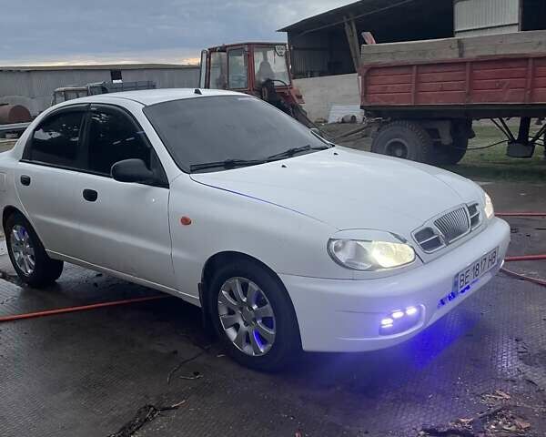 Белый Дэу Ланос, объемом двигателя 1.5 л и пробегом 150 тыс. км за 3600 $, фото 4 на Automoto.ua