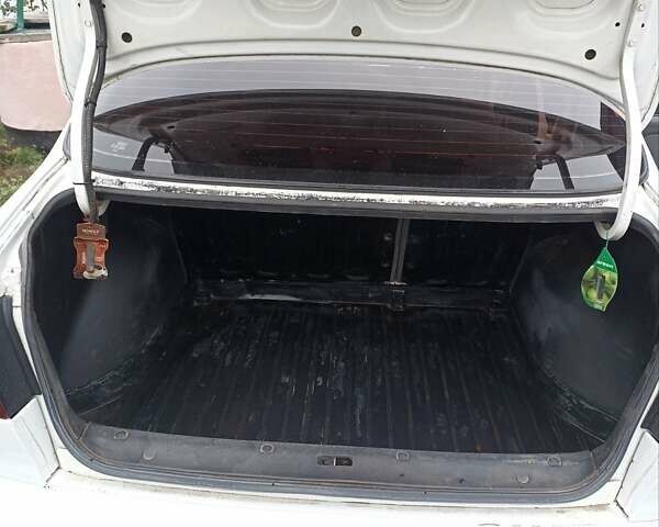 Білий Деу Ланос, об'ємом двигуна 1.5 л та пробігом 223 тис. км за 2500 $, фото 16 на Automoto.ua