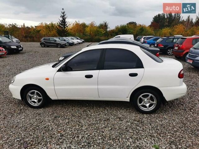 Деу Ланос 2008 у Кривому Розі на Automoto.ua Білий Деу Ланос, об'ємом двигуна 1.5 л та пробігом 189 тис. км за 2700 $, фото 4 на Automoto.ua