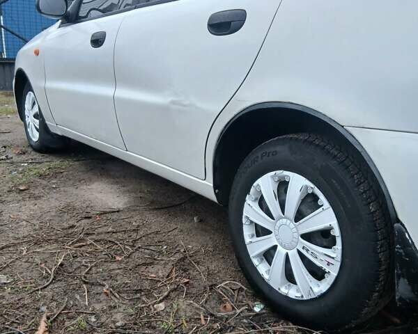 Білий Деу Ланос, об'ємом двигуна 1.5 л та пробігом 179 тис. км за 1700 $, фото 3 на Automoto.ua