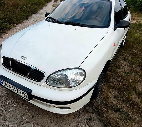 Белый Дэу Ланос, объемом двигателя 1.4 л и пробегом 260 тыс. км за 1850 $, фото 4 на Automoto.ua