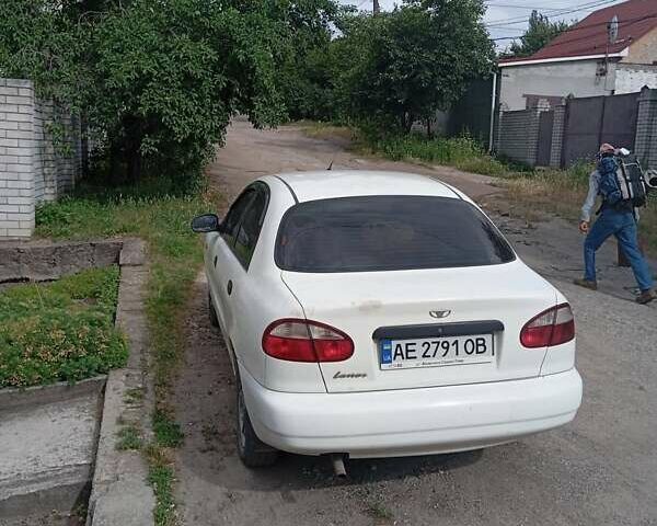 Білий Деу Ланос, об'ємом двигуна 1.39 л та пробігом 150 тис. км за 2000 $, фото 5 на Automoto.ua