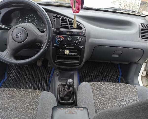 Білий Деу Ланос, об'ємом двигуна 1.5 л та пробігом 223 тис. км за 2500 $, фото 13 на Automoto.ua