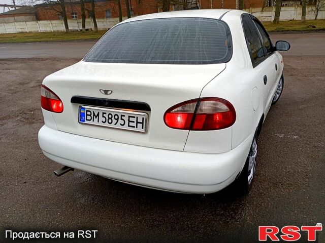 Белый Дэу Ланос, объемом двигателя 1.5 л и пробегом 230 тыс. км за 2750 $, фото 1 на Automoto.ua