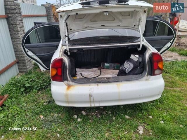 Дэу Ланос 2010 в Борисполе на Automoto.ua Белый Дэу Ланос, объемом двигателя 1.5 л и пробегом 382 тыс. км за 1100 $, фото 5 на Automoto.ua