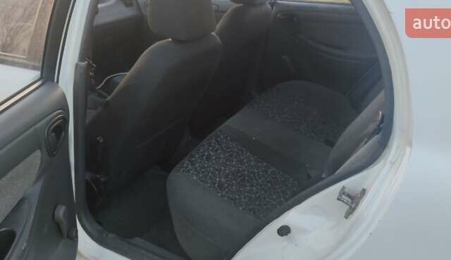 Белый Дэу Ланос, объемом двигателя 1.5 л и пробегом 160 тыс. км за 2250 $, фото 7 на Automoto.ua