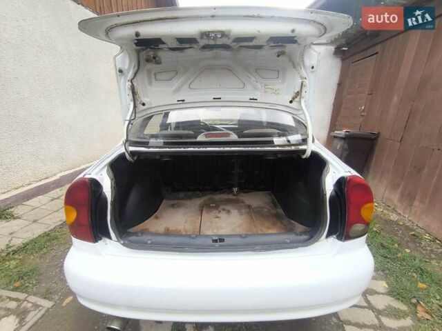 Деу Ланос 2011 у Глубокой на Automoto.ua Білий Деу Ланос, об'ємом двигуна 1.5 л та пробігом 300 тис. км за 1550 $, фото 21 на Automoto.ua