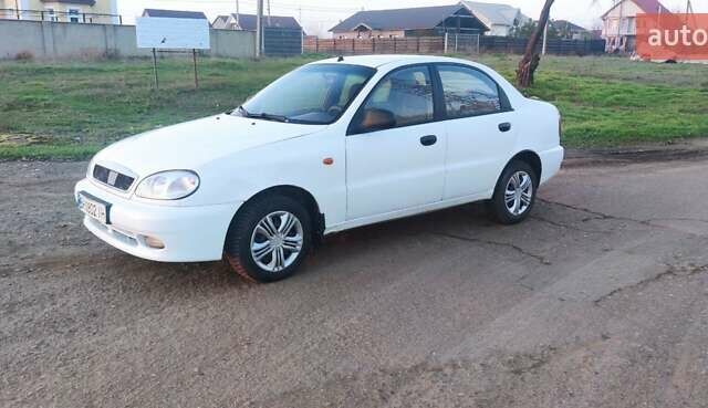 Белый Дэу Ланос, объемом двигателя 1.5 л и пробегом 160 тыс. км за 2250 $, фото 4 на Automoto.ua
