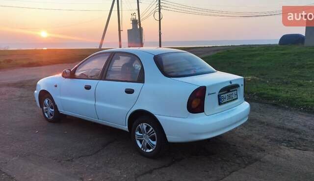 Белый Дэу Ланос, объемом двигателя 1.5 л и пробегом 160 тыс. км за 2250 $, фото 3 на Automoto.ua