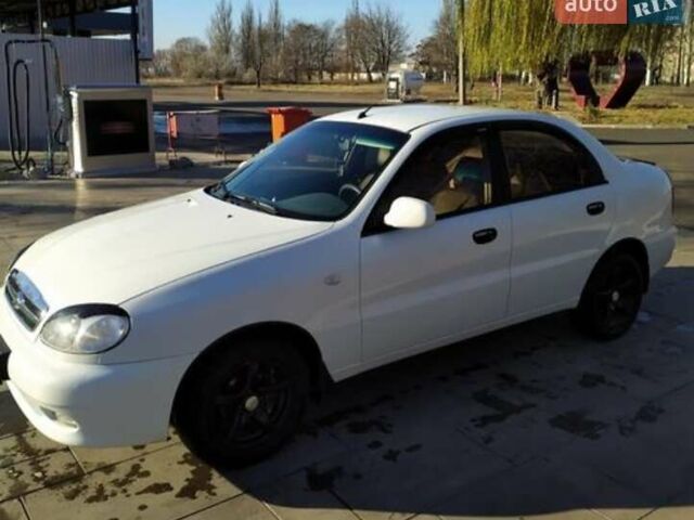 Белый Дэу Ланос, объемом двигателя 1.5 л и пробегом 180 тыс. км за 2800 $, фото 4 на Automoto.ua