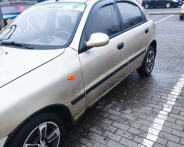 Бежевий Деу Ланос, об'ємом двигуна 1.5 л та пробігом 198 тис. км за 2200 $, фото 3 на Automoto.ua