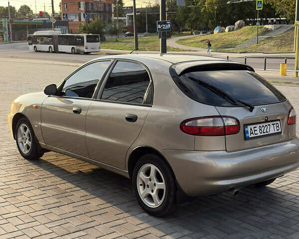 Бежевий Деу Ланос, об'ємом двигуна 1.5 л та пробігом 98 тис. км за 3800 $, фото 6 на Automoto.ua