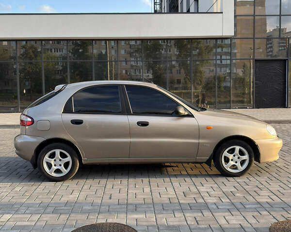 Бежевий Деу Ланос, об'ємом двигуна 1.5 л та пробігом 98 тис. км за 3800 $, фото 3 на Automoto.ua