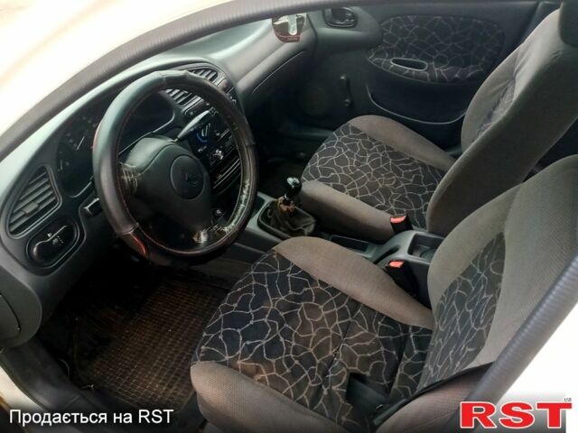 Бежевый Дэу Ланос, объемом двигателя 1.5 л и пробегом 6 тыс. км за 1600 $, фото 4 на Automoto.ua