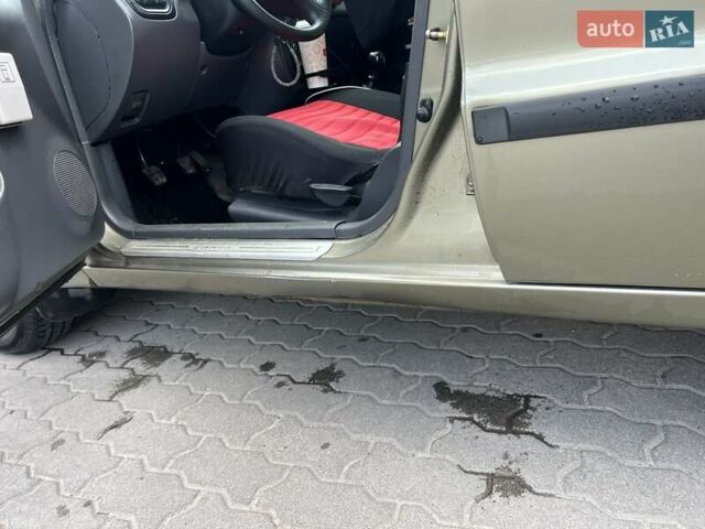 Бежевый Дэу Ланос, объемом двигателя 1.5 л и пробегом 278 тыс. км за 2500 $, фото 11 на Automoto.ua