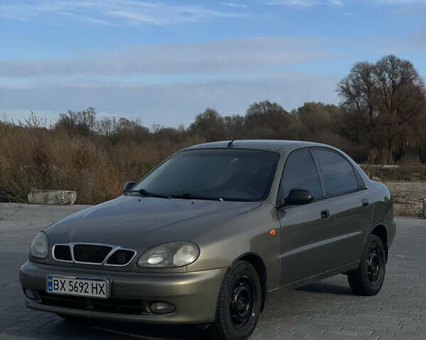 Бежевый Дэу Ланос, объемом двигателя 1.6 л и пробегом 1 тыс. км за 2400 $, фото 7 на Automoto.ua