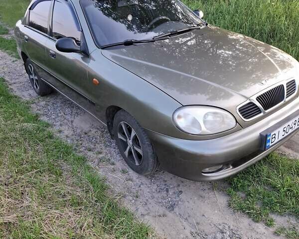 Бежевый Дэу Ланос, объемом двигателя 1.6 л и пробегом 256 тыс. км за 3000 $, фото 1 на Automoto.ua