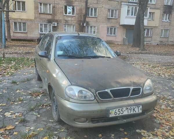 Бежевый Дэу Ланос, объемом двигателя 1.5 л и пробегом 170 тыс. км за 2300 $, фото 2 на Automoto.ua