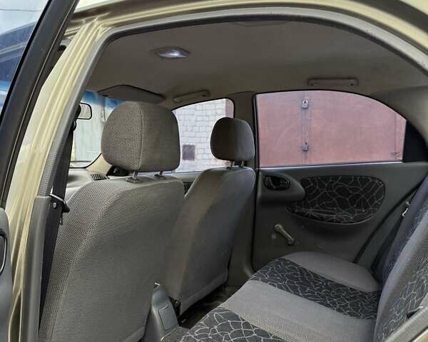 Дэу Ланос 2003 в Чернигове на Automoto.ua Бежевый Дэу Ланос, объемом двигателя 1.5 л и пробегом 236 тыс. км за 3700 $, фото 10 на Automoto.ua